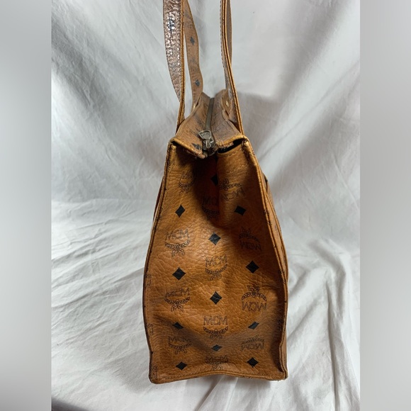 Genuine MCM Munchen cognac tan signature canvas and leather tote bag - Picture 13 of 16